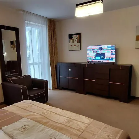 Prywatny 242 Z Aneksem Kuchennym W Divie